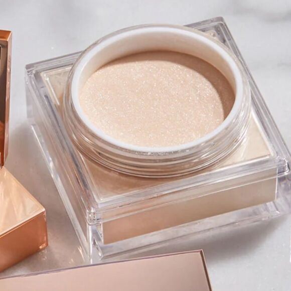 Sigma Beauty Beaming Glow Illuminating Powder - Picture 3 of 10